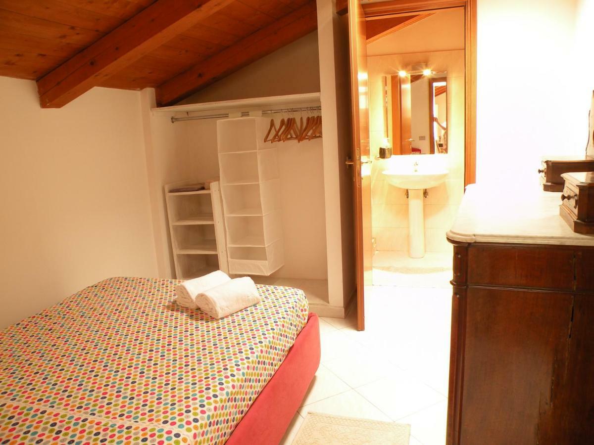 Deliziosa Mansarda Nel Quartiere Marina - Cagliari Q8577 Apartment Luaran gambar